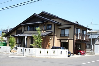 民家風の家